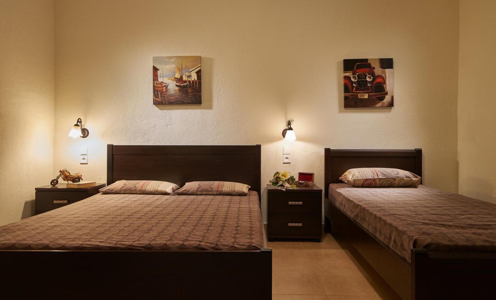 Sunset Studios - Suites With Seaview & Back Side Apartements Toroni Exterior photo
